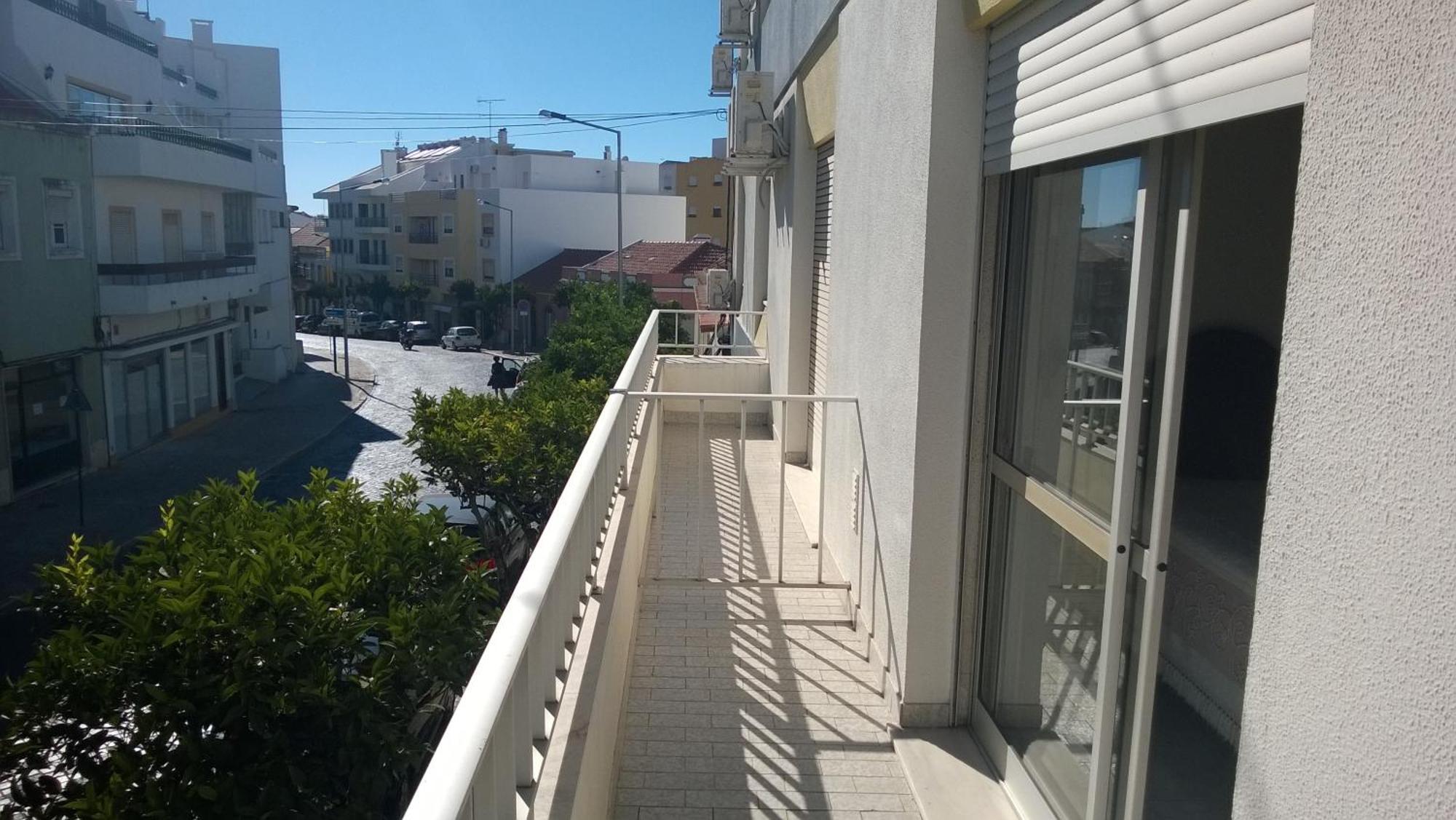 فندق Santiago do Cacémفي  Residencial Gabriel المظهر الخارجي الصورة